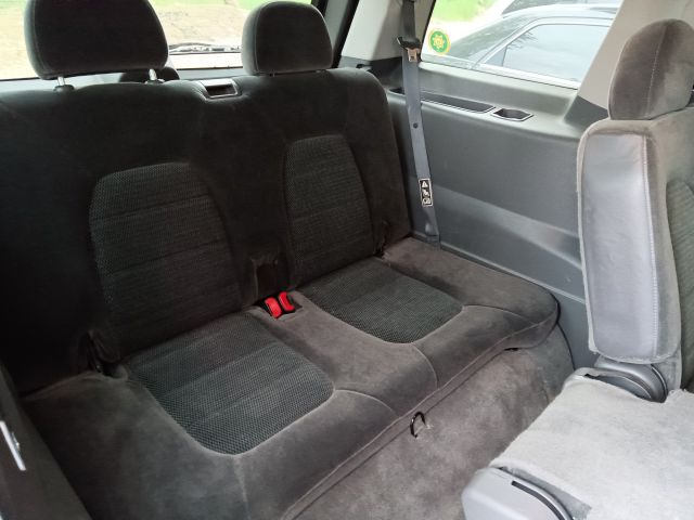 2003 EXPLORER XLT 4X4 (27).jpg